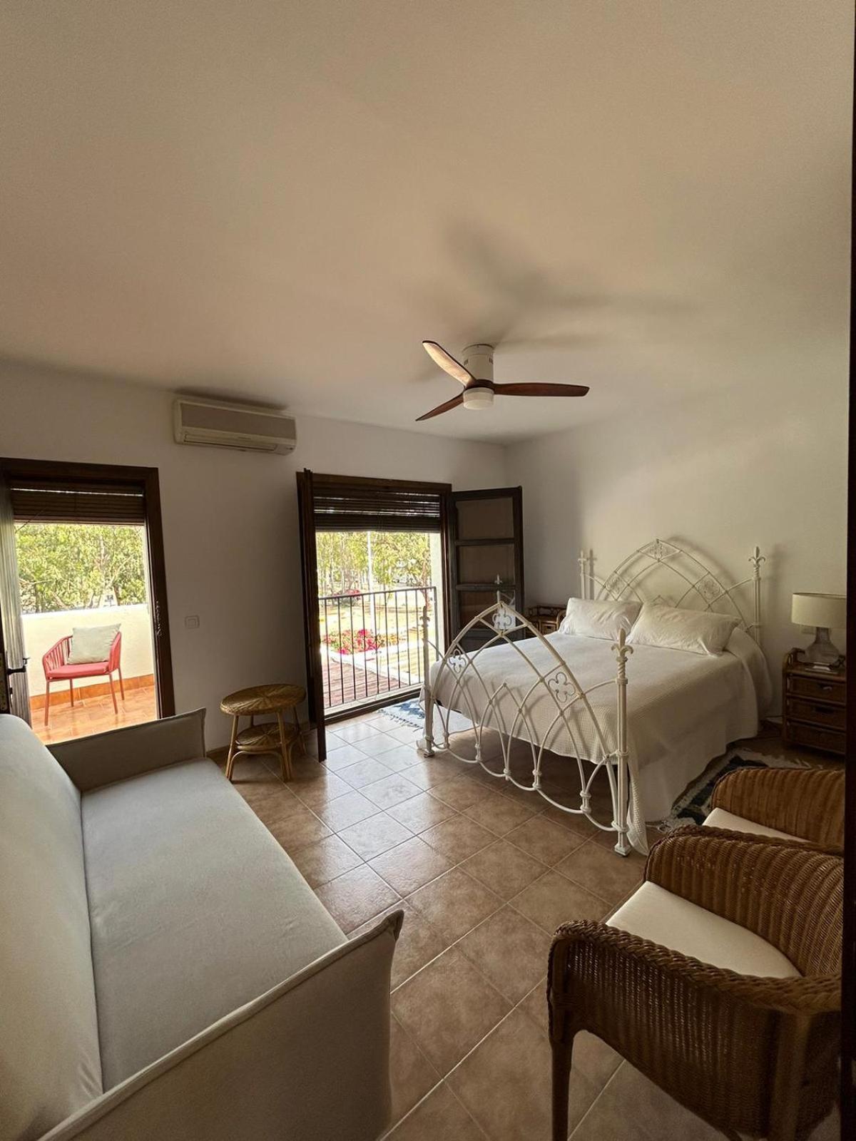 Casa Con Piscina En San Jose Sotillo 外观 照片